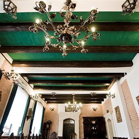 Hotel Restauracja Pod Parowozem Ostrowiec Świętokrzyski Εξωτερικό φωτογραφία