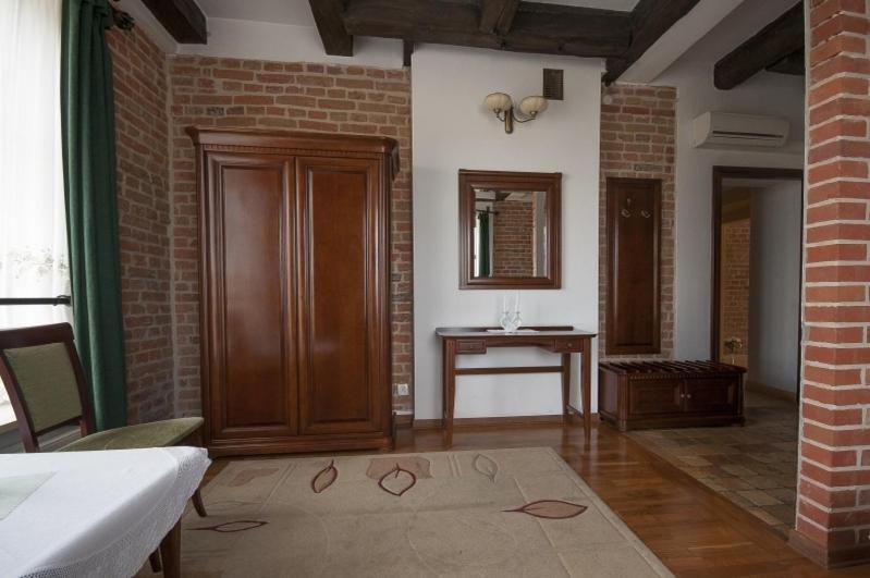 Hotel Restauracja Pod Parowozem Ostrowiec Świętokrzyski Εξωτερικό φωτογραφία