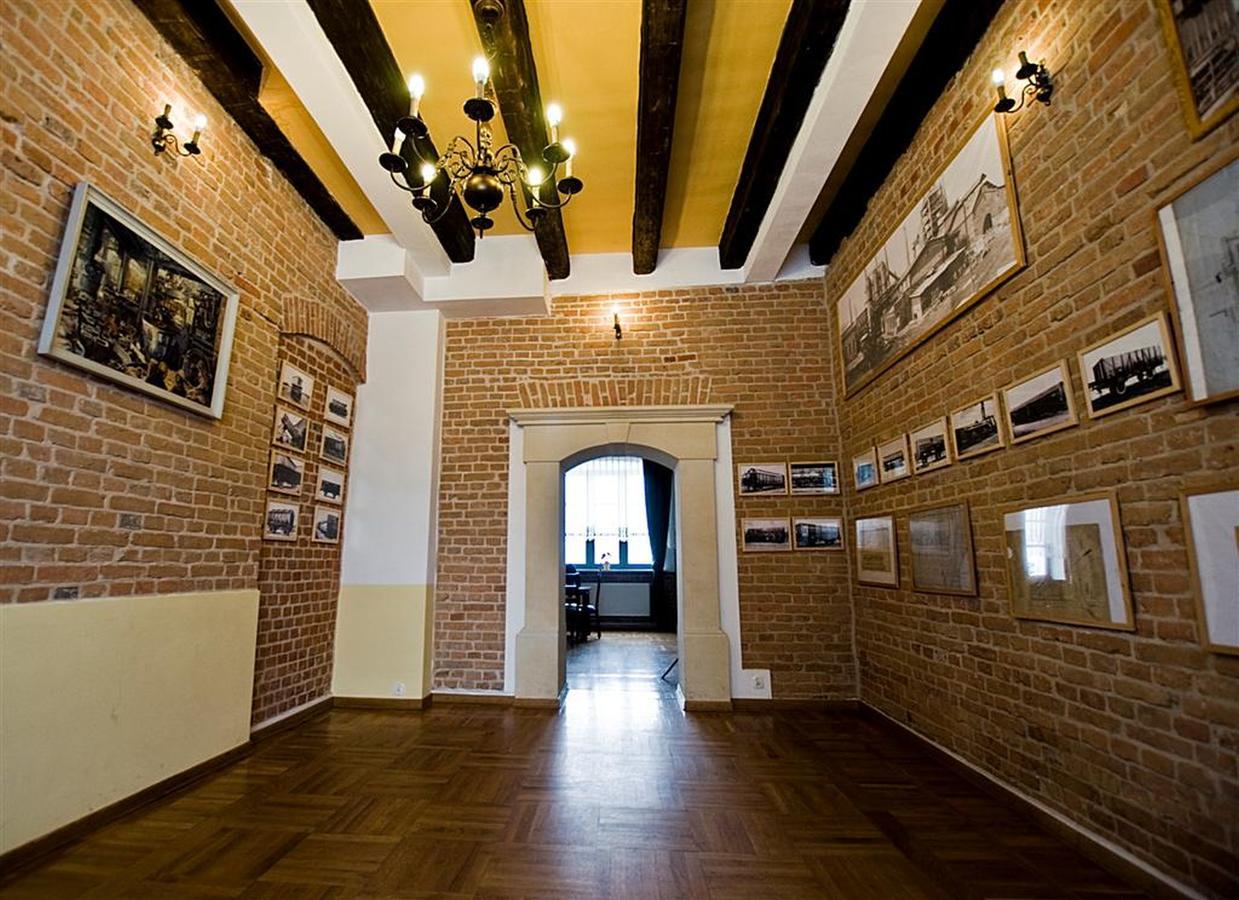 Hotel Restauracja Pod Parowozem Ostrowiec Świętokrzyski Εξωτερικό φωτογραφία